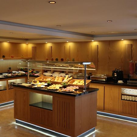 Days Inn By Wyndham Istanbul Arnavutkoy Εξωτερικό φωτογραφία