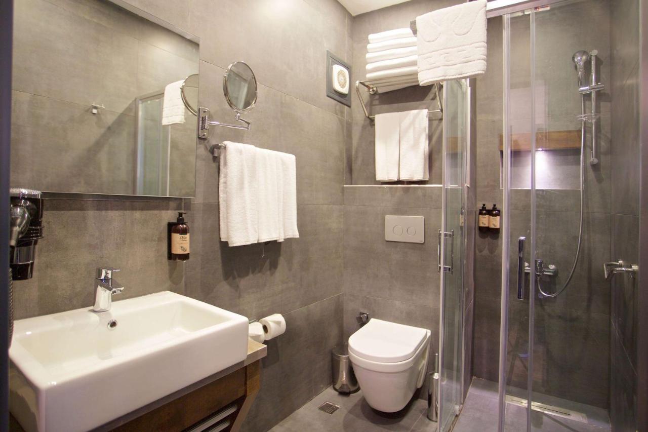 Days Inn By Wyndham Istanbul Arnavutkoy Εξωτερικό φωτογραφία