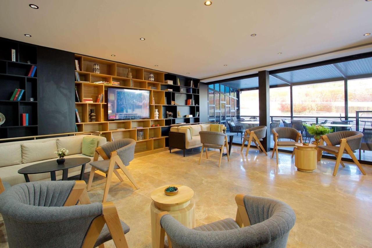 Days Inn By Wyndham Istanbul Arnavutkoy Εξωτερικό φωτογραφία