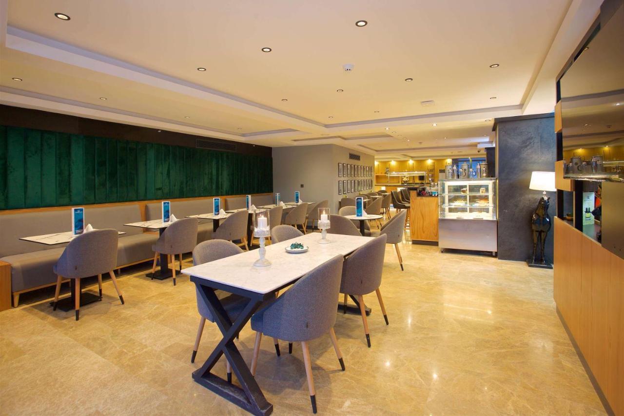 Days Inn By Wyndham Istanbul Arnavutkoy Εξωτερικό φωτογραφία