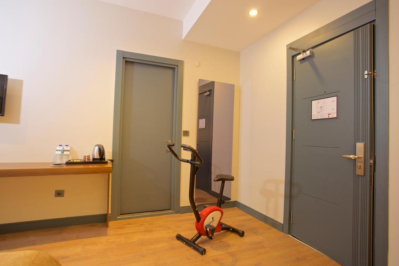 Days Inn By Wyndham Istanbul Arnavutkoy Εξωτερικό φωτογραφία